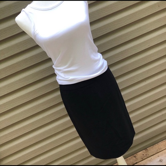 Armani Collezioni skirt size 4 black pencil - Picture 1 of 7